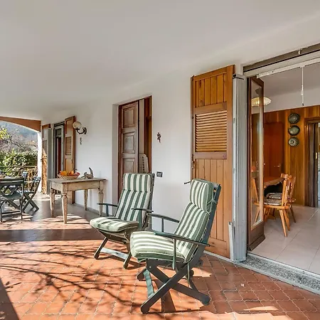 Eva - Happy Villa Leggiuno