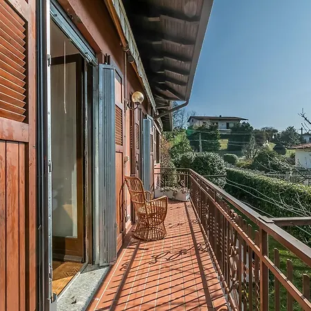 Eva - Happy Villa Leggiuno